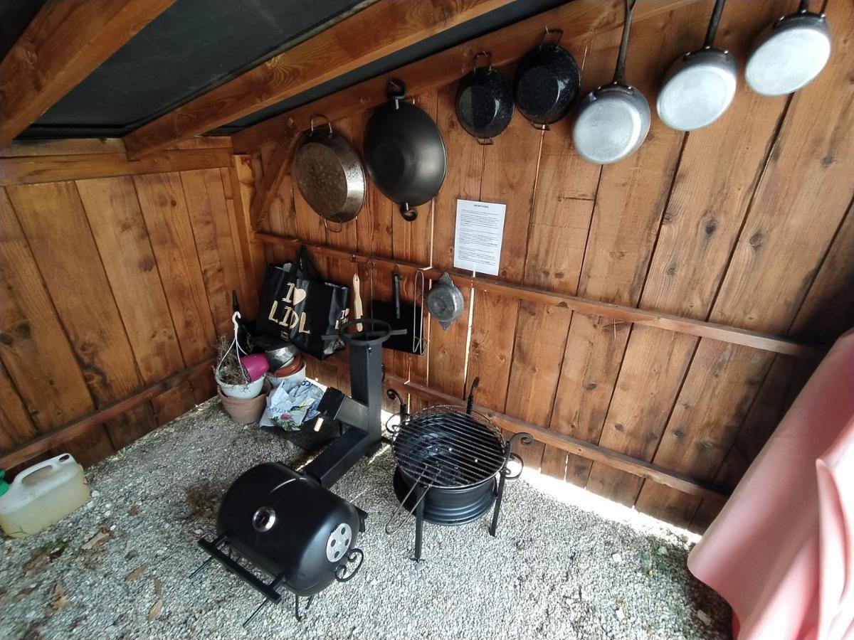 Gites La Bakenia Villeneuve-sur-Lot Bagian luar foto