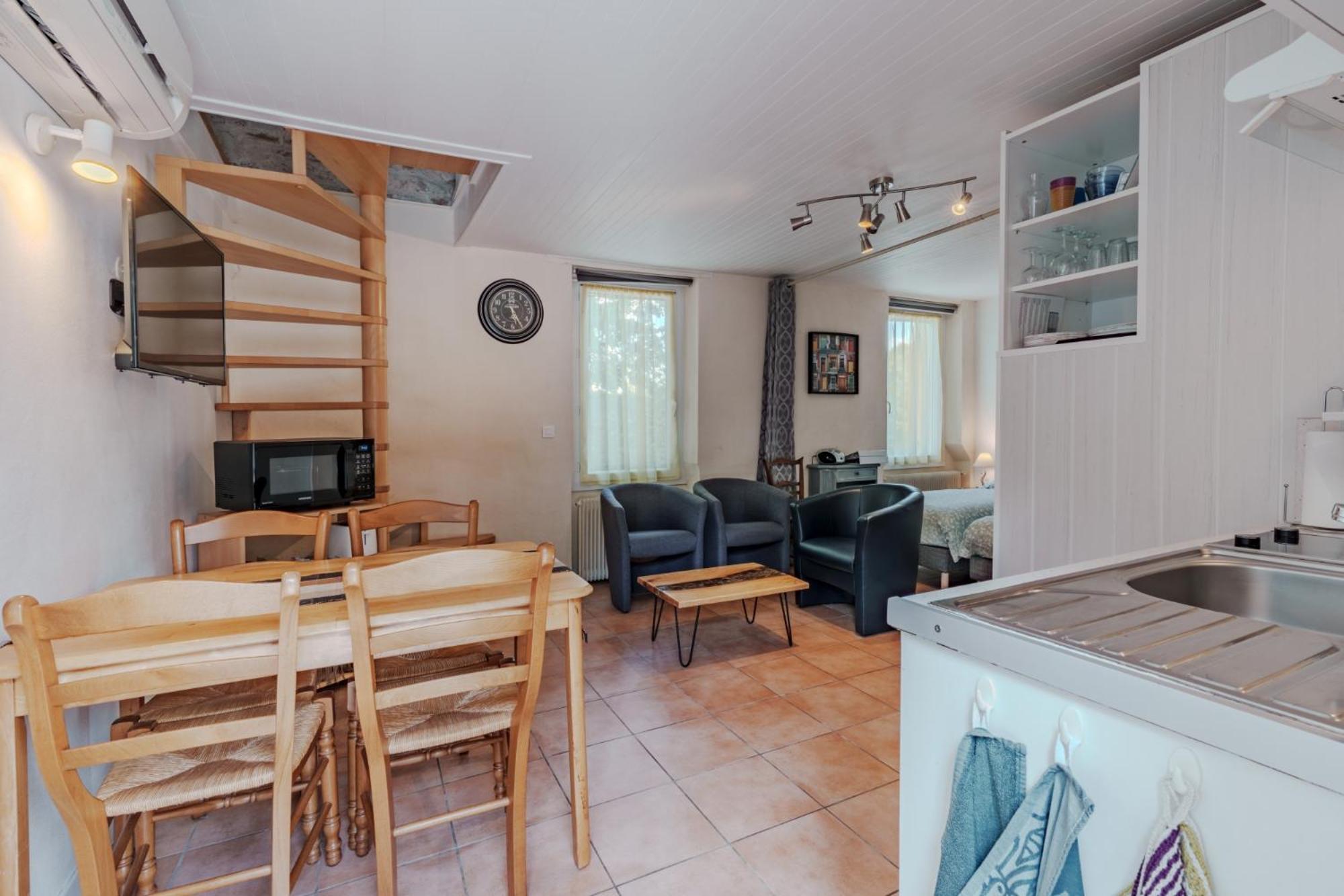 Gites La Bakenia Villeneuve-sur-Lot Bagian luar foto
