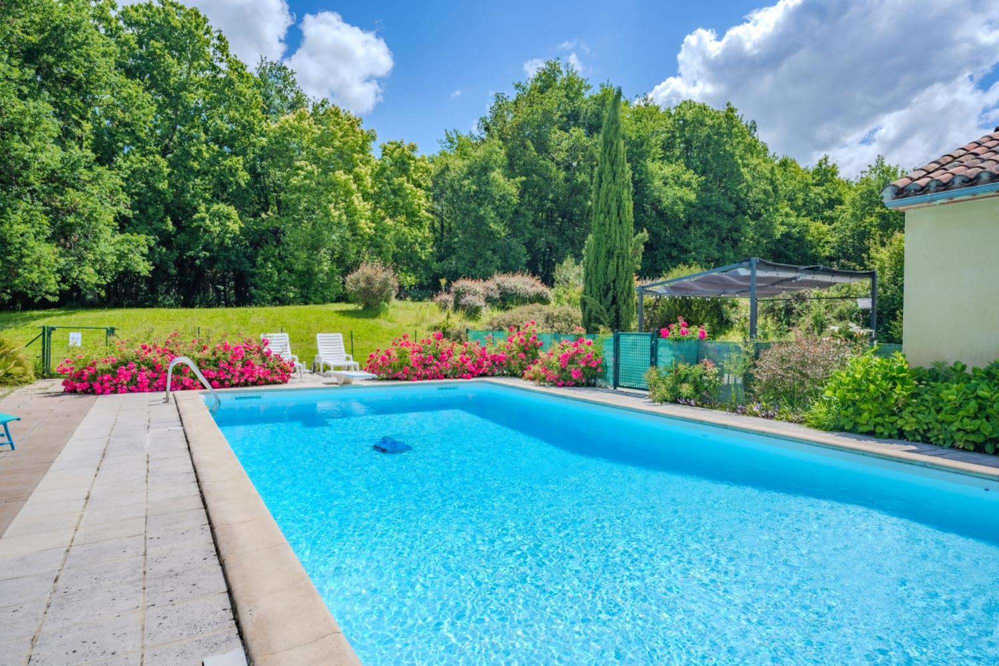 Gites La Bakenia Villeneuve-sur-Lot Bagian luar foto