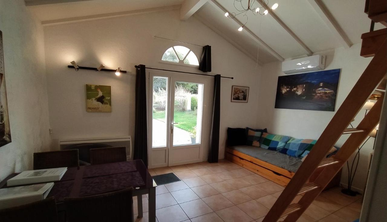 Gites La Bakenia Villeneuve-sur-Lot Bagian luar foto
